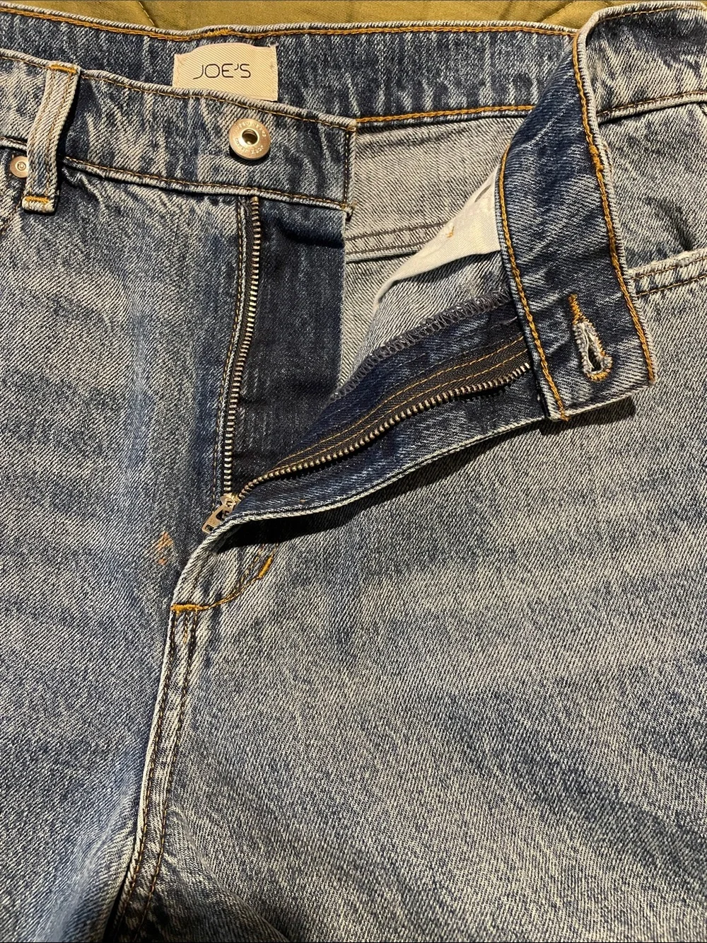 Joe's Jeans The Ryan woman Medium Blue Raw-Hem Denim Shorts size 28